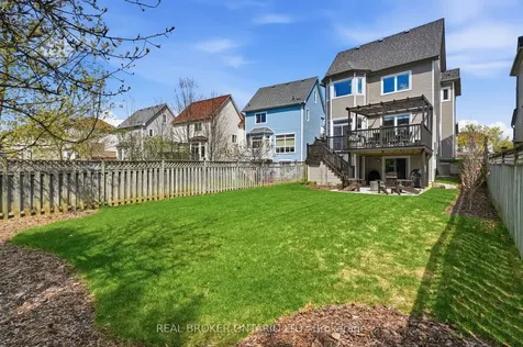 92 Mainprize Crescent East Gwillimbury ON L0G 1M0