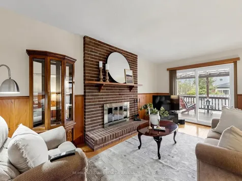 32 Pringle Avenue Markham ON L3P 2P4