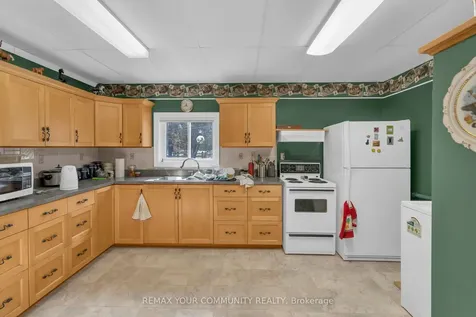 696 Catering Road S Georgina ON L0E 1R0