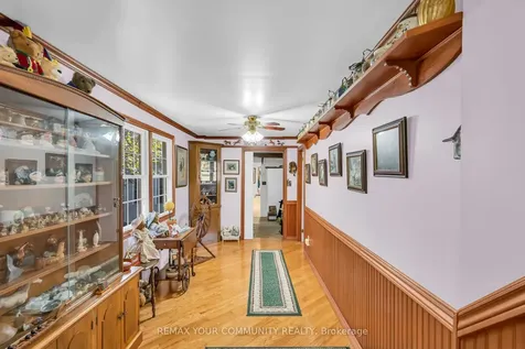 696 Catering Road S Georgina ON L0E 1R0