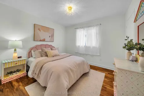 440 Flanagan Court Newmarket ON L3X 2E9