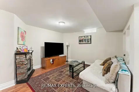 19 Maximillian Street Vaughan ON L4H 2S6