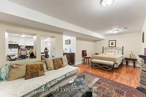 19 Maximillian Street Vaughan ON L4H 2S6