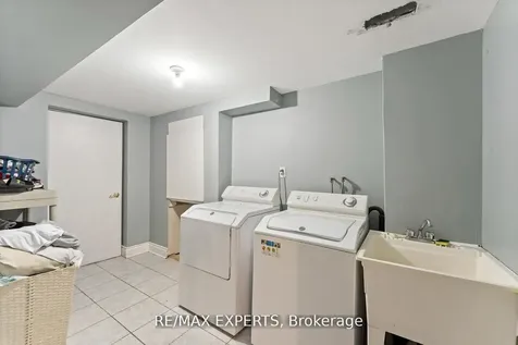 19 Maximillian Street Vaughan ON L4H 2S6