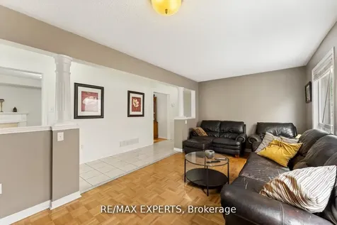 19 Maximillian Street Vaughan ON L4H 2S6