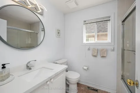39 English Oak Drive Richmond Hill ON L4E 3W2