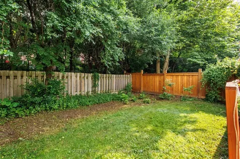 39 English Oak Drive Richmond Hill ON L4E 3W2