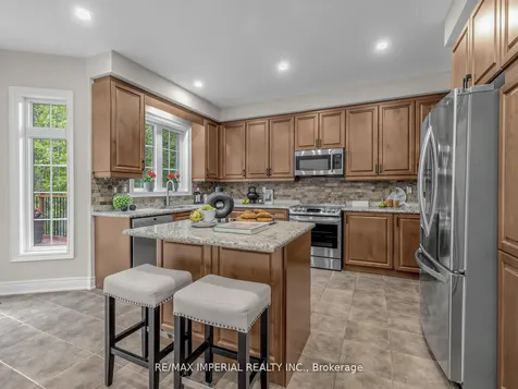 363 Maria Antonia Road Vaughan ON L4H 0X5