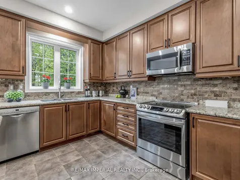 363 Maria Antonia Road Vaughan ON L4H 0X5
