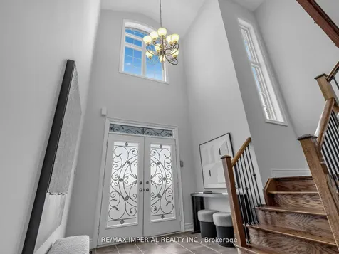 363 Maria Antonia Road Vaughan ON L4H 0X5