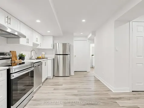 31 National Pine Drive Vaughan ON L6A 3M2