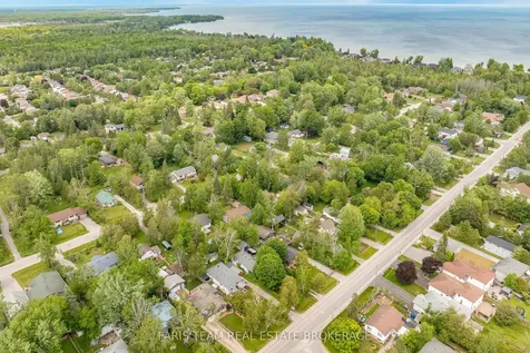 745 James Street Innisfil ON L9S 2G6