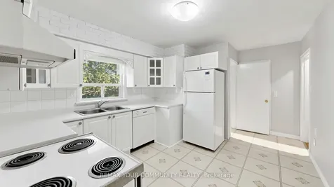 10 Winlaw Place Markham ON L3P 2C6