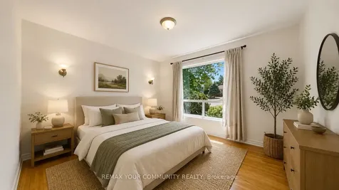 10 Winlaw Place Markham ON L3P 2C6
