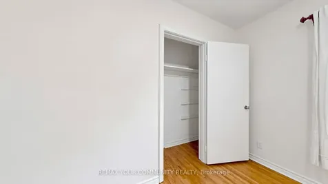 10 Winlaw Place Markham ON L3P 2C6