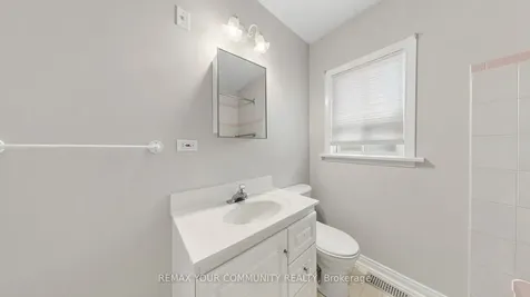 10 Winlaw Place Markham ON L3P 2C6