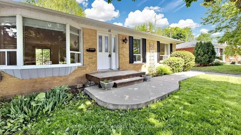 10 Winlaw Place Markham ON L3P 2C6