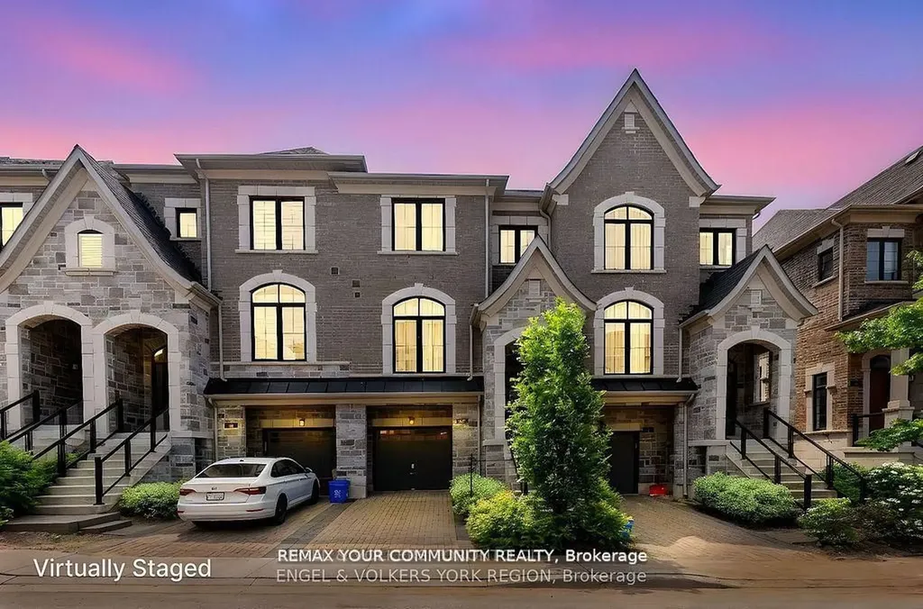 29 Nardini Lane N Richmond Hill ON L4C 1C2