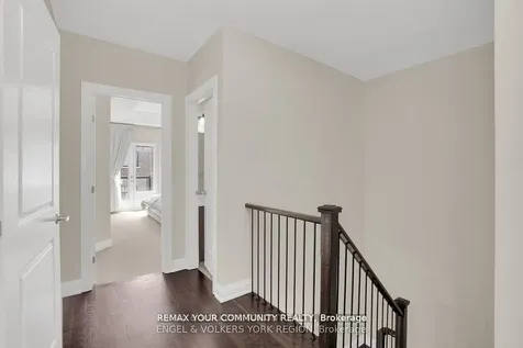 29 Nardini Lane N Richmond Hill ON L4C 1C2