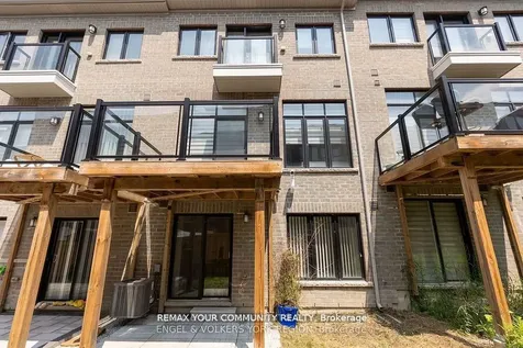 29 Nardini Lane N Richmond Hill ON L4C 1C2