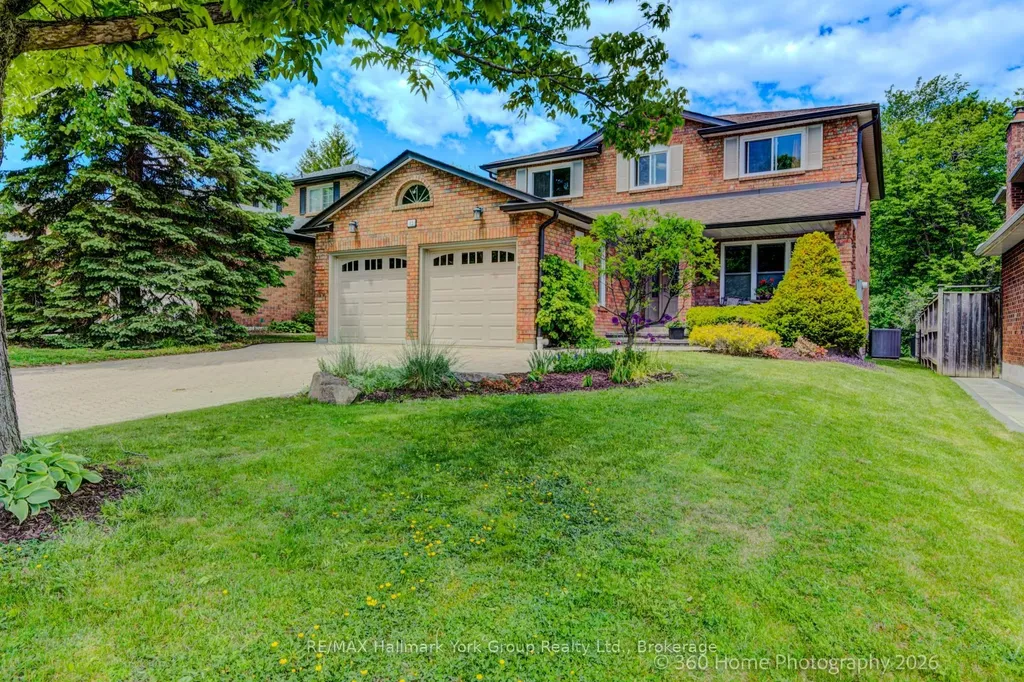 42 Lanewood Drive Aurora ON L4G 4T8