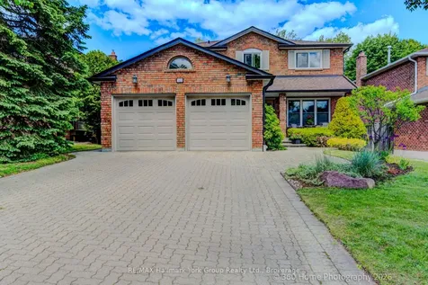 42 Lanewood Drive Aurora ON L4G 4T8