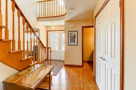 42 Lanewood Drive Aurora ON L4G 4T8