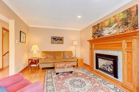 42 Lanewood Drive Aurora ON L4G 4T8