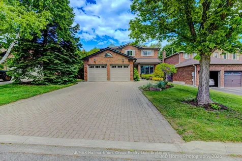 42 Lanewood Drive Aurora ON L4G 4T8