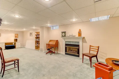 42 Lanewood Drive Aurora ON L4G 4T8