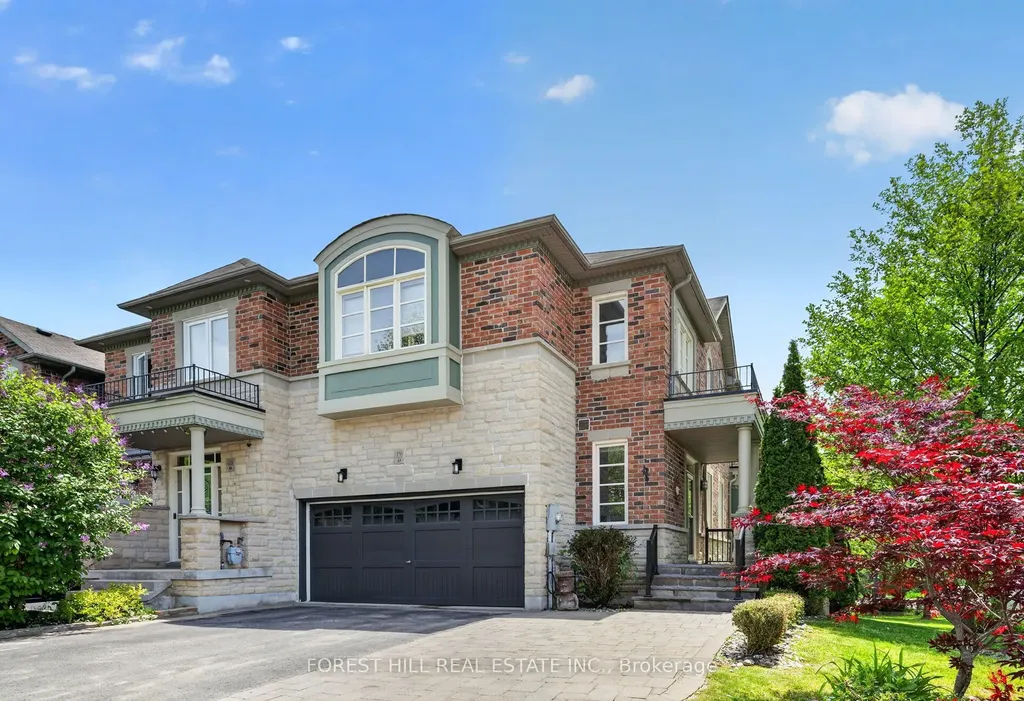 320 William Dunn Crescent Newmarket ON L3X 3L2