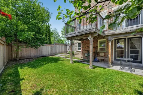 320 William Dunn Crescent Newmarket ON L3X 3L2