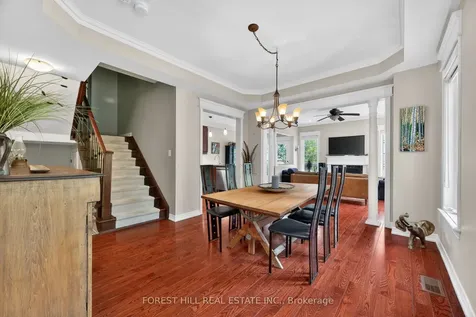 320 William Dunn Crescent Newmarket ON L3X 3L2