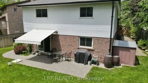 376 Wakefield Place Newmarket ON L3Y 6N6
