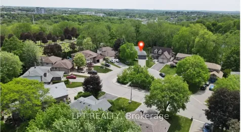376 Wakefield Place Newmarket ON L3Y 6N6