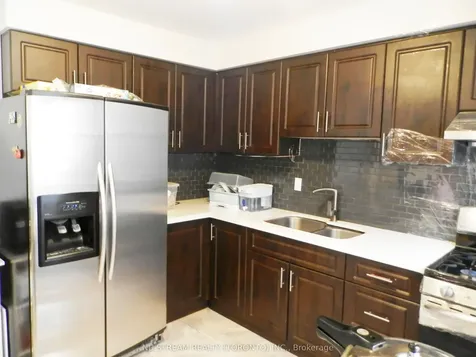 11 Dunbar Crescent Markham ON L3R 6W9