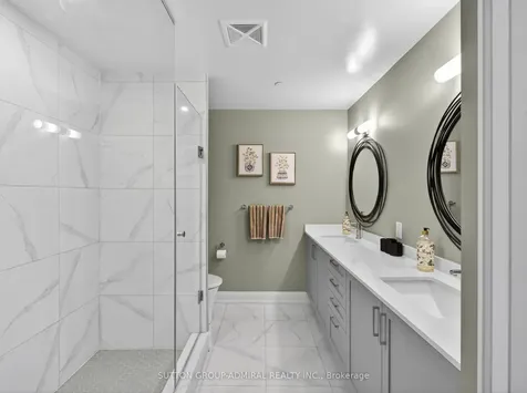 10 Gatineau Drive Vaughan ON L4J 0L2