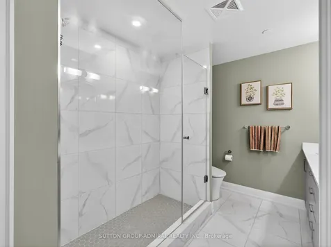 10 Gatineau Drive Vaughan ON L4J 0L2