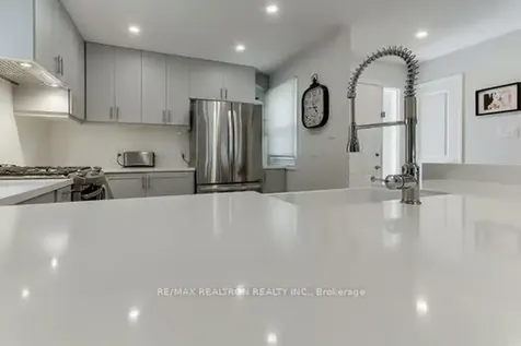 64 Durie Lane Markham ON L3T 5H5