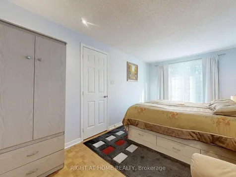 50 Rathfon Crescent Richmond Hill ON L4C 5B7