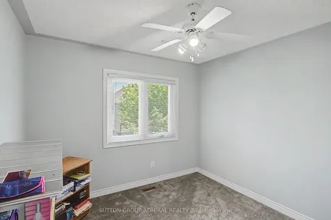 9 Hammerstone Crescent Vaughan ON L4J 8B5
