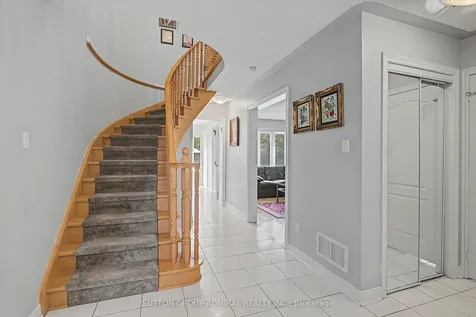 9 Hammerstone Crescent Vaughan ON L4J 8B5