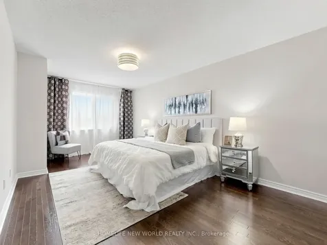 41 Napanee Street Richmond Hill ON L4E 0X3