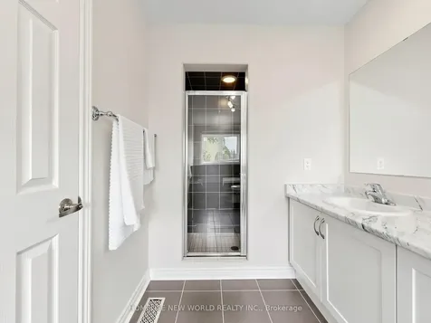 41 Napanee Street Richmond Hill ON L4E 0X3
