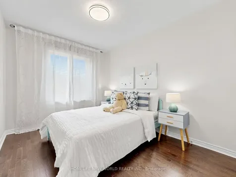 41 Napanee Street Richmond Hill ON L4E 0X3