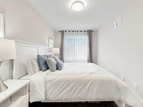 41 Napanee Street Richmond Hill ON L4E 0X3