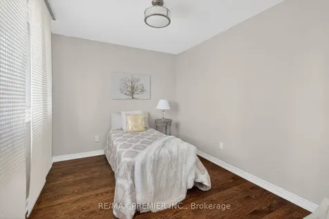 248 Forest Drive Vaughan ON L4L 3T5