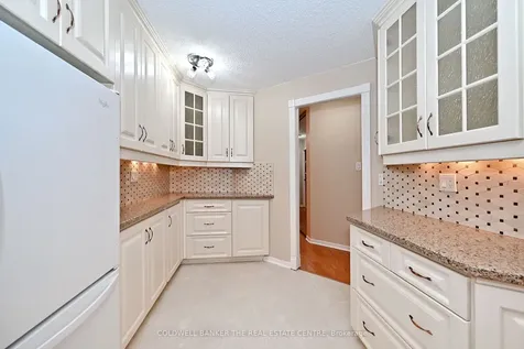 250 Davis Drive Newmarket ON L3Y 7T7