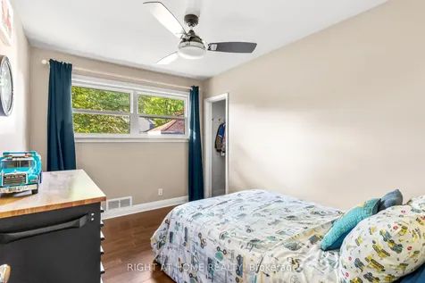 102 Paris Street New Tecumseth ON L9R 1H2