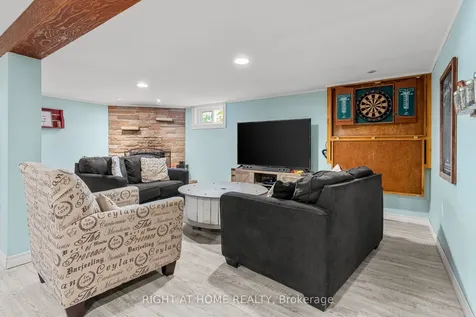 102 Paris Street New Tecumseth ON L9R 1H2